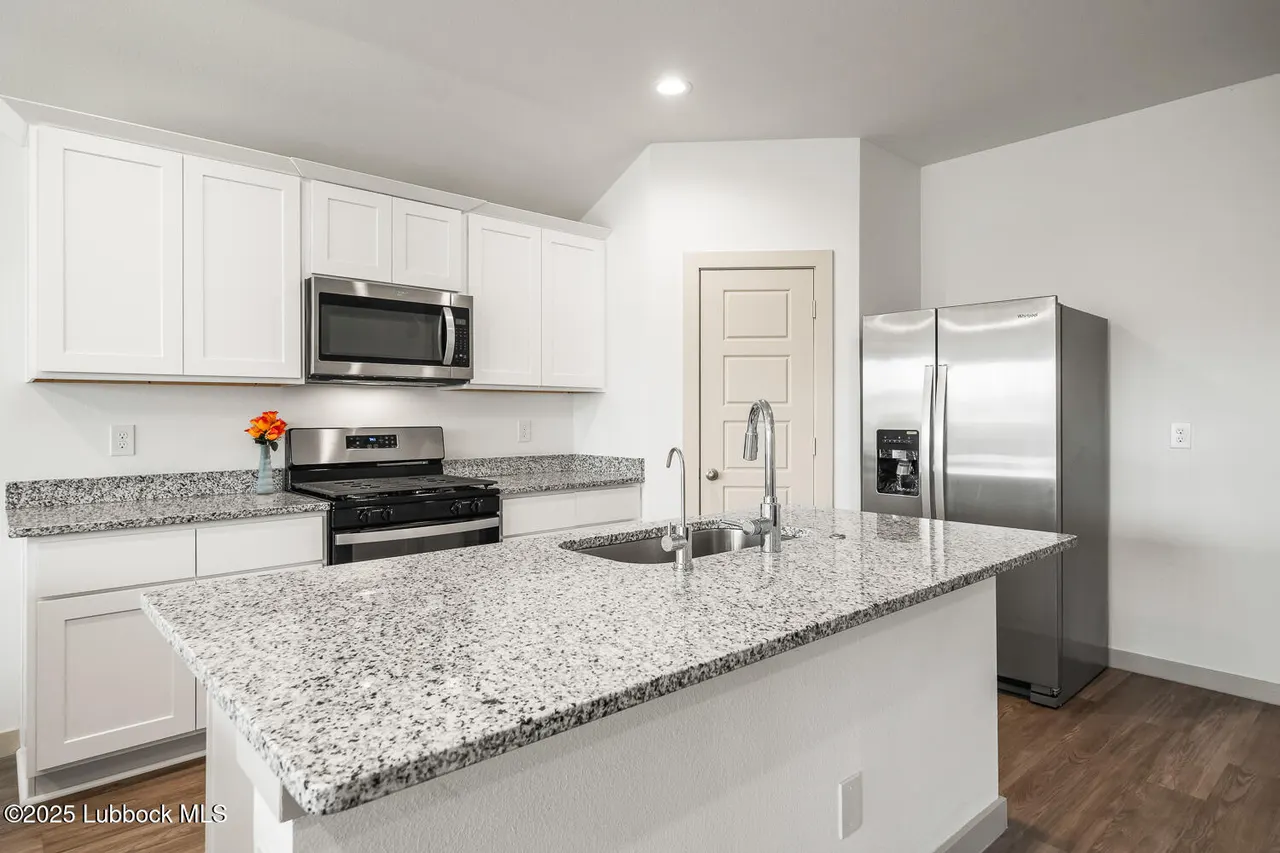 Photo 9 — 7315 8th Street, Lubbock, TX 79416