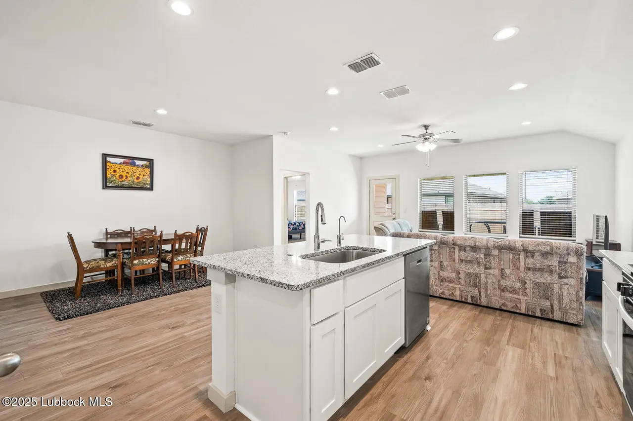 Photo 14 — 7315 8th Street, Lubbock, TX 79416