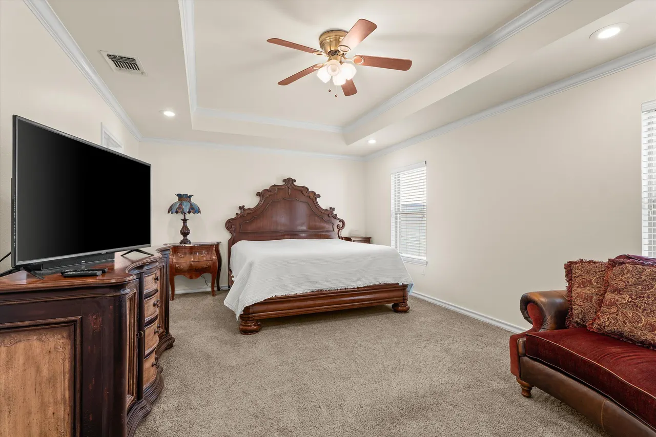 Photo 11 — 114 Indiana Avenue, Levelland, TX 79336