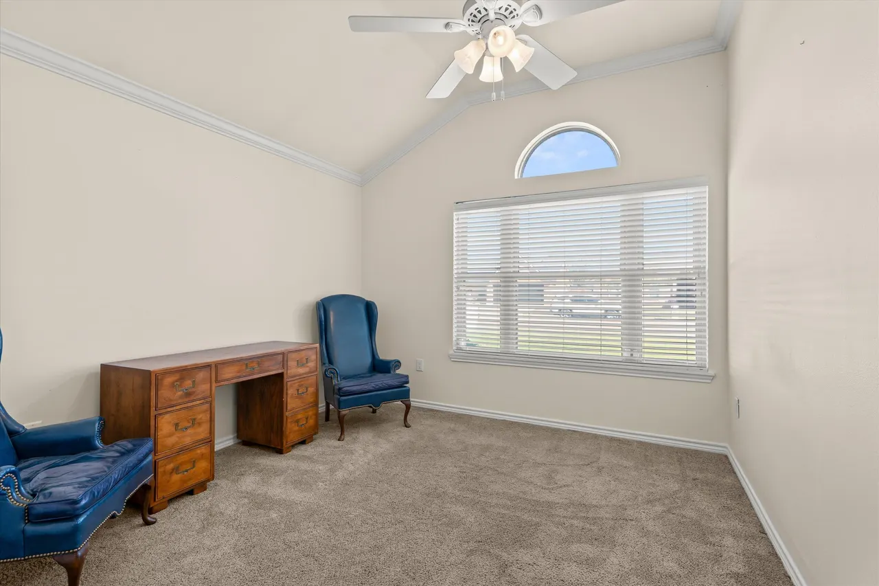 Photo 16 — 114 Indiana Avenue, Levelland, TX 79336
