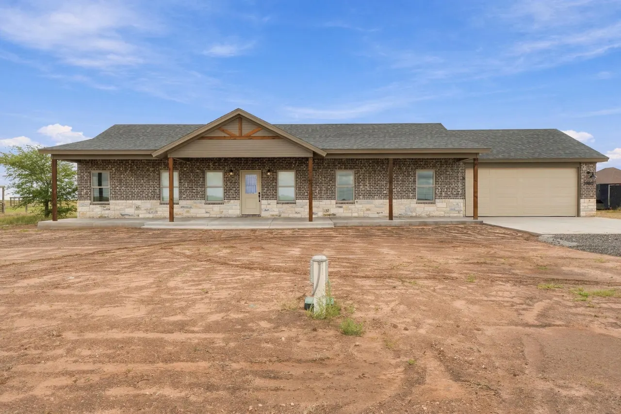 Front exterior — 16622 N County Road 1200, Shallowater, TX 79363