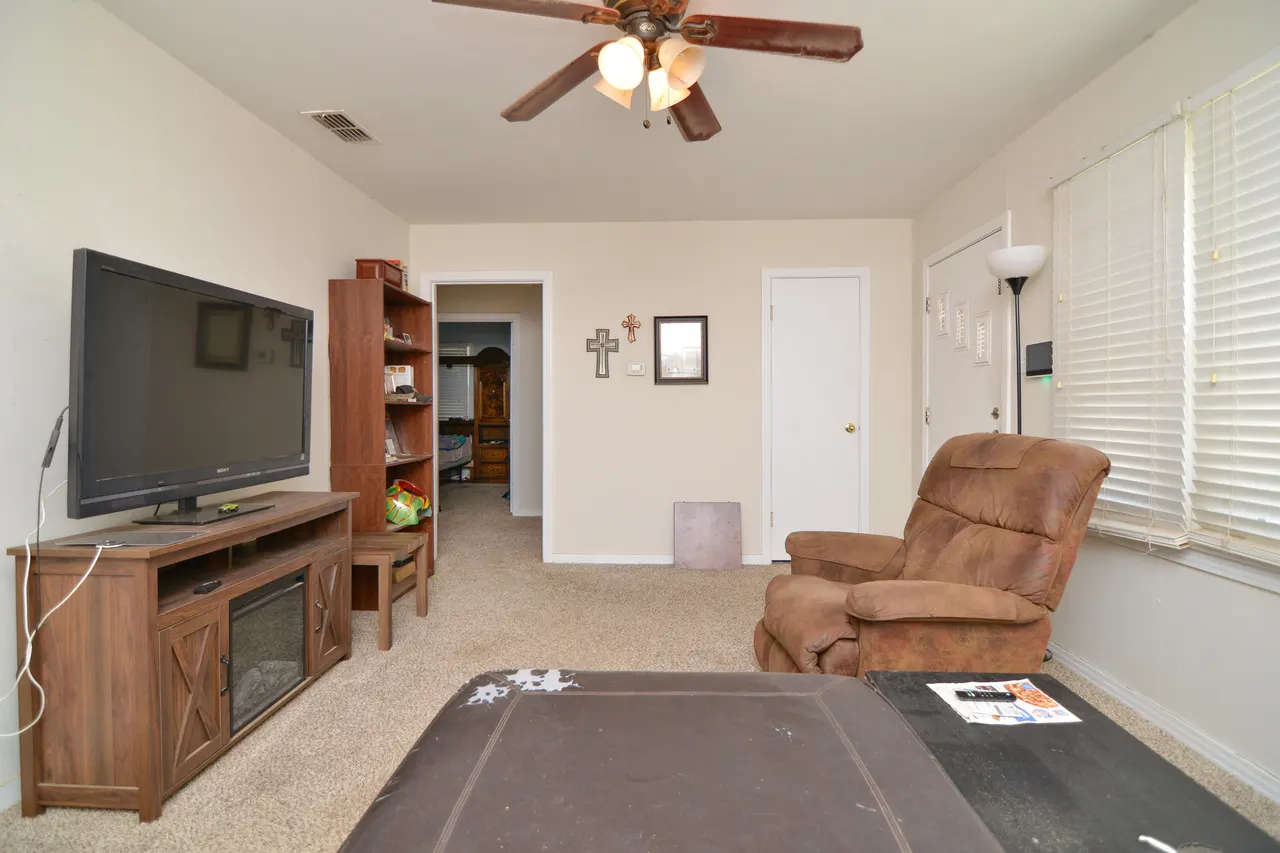 Photo 6 — 4814 42nd Street, Lubbock, TX 79414