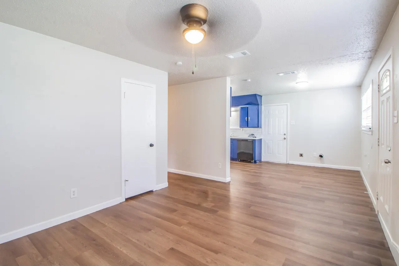 Photo 6 — 5105 39th Street, Lubbock, TX 79414