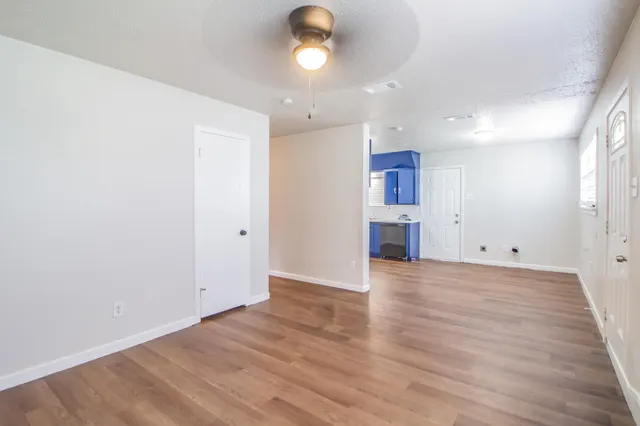 Photo 6 — 5105 39th Street, Lubbock, TX 79414