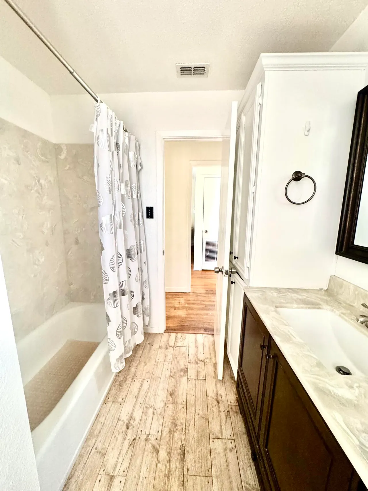 Photo 9 — 415 6th Street, Wolfforth, TX 79382