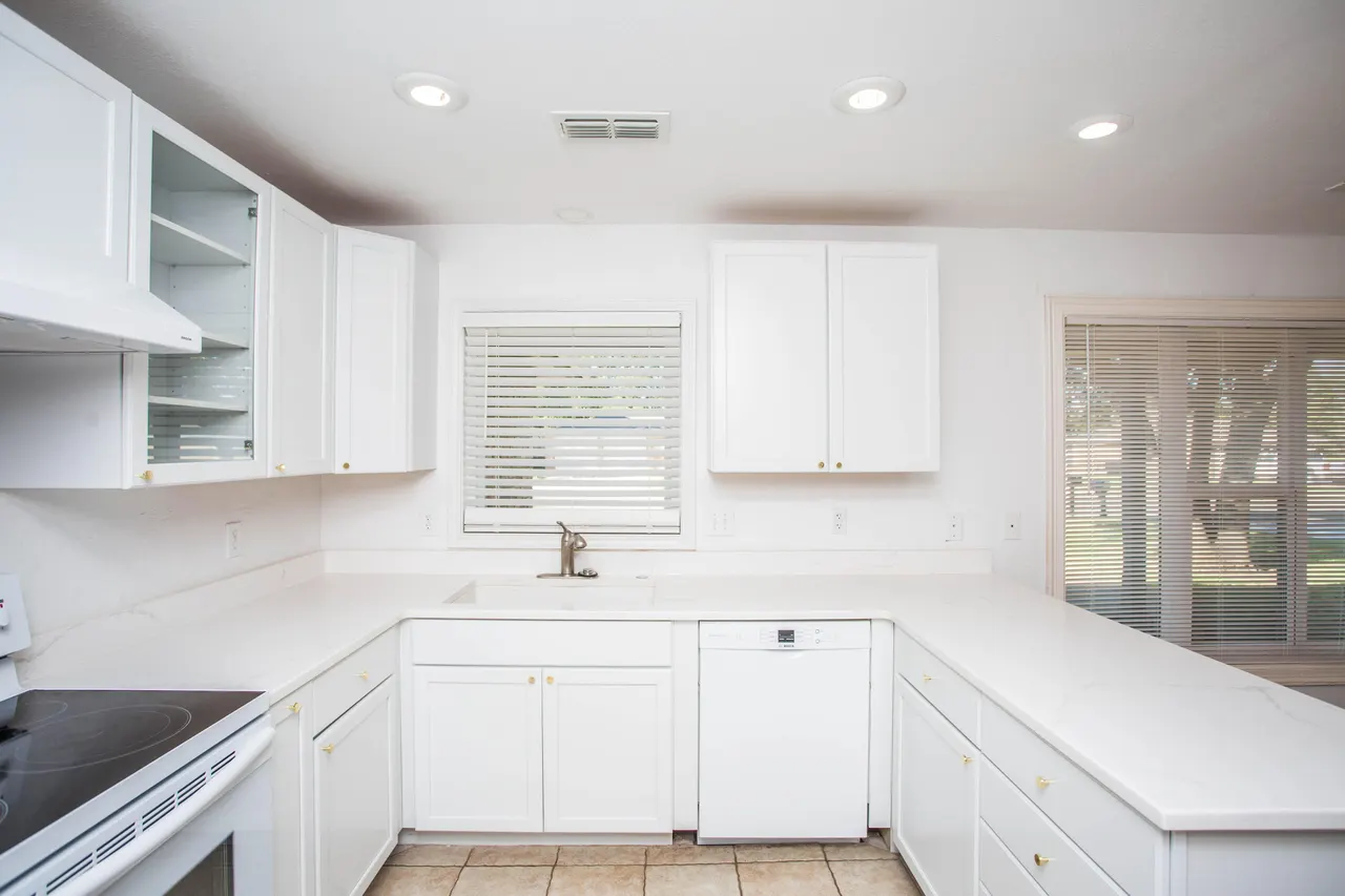 Photo 11 — 5407 95th Street, Lubbock, TX 79424