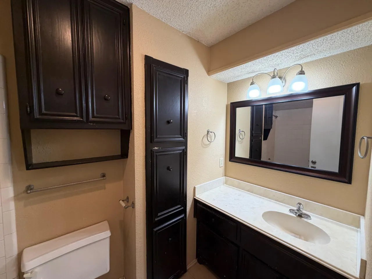Photo 10 — 6802 4th Street UNIT A, Lubbock, TX 79416