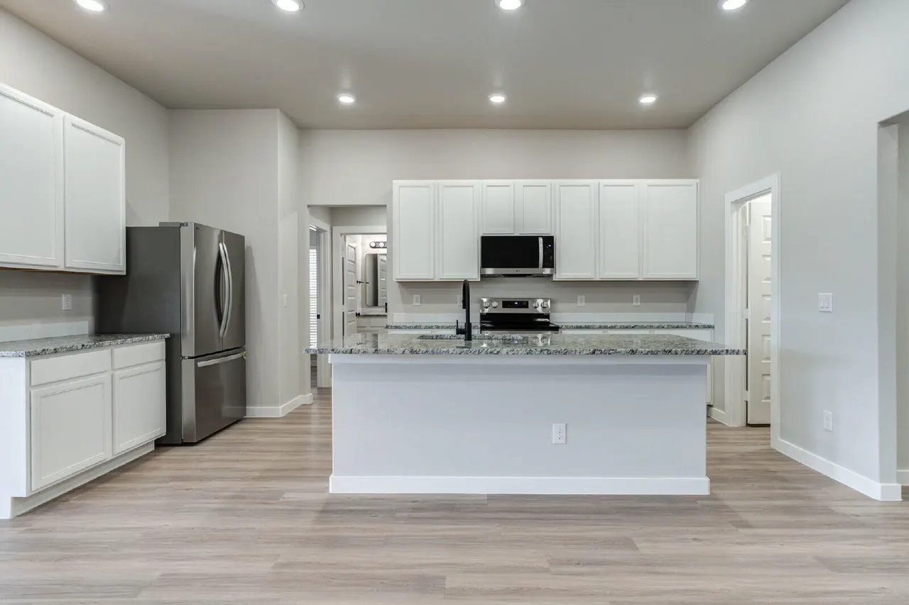 Photo 6 — 1611 132nd Street, Lubbock, TX 79423
