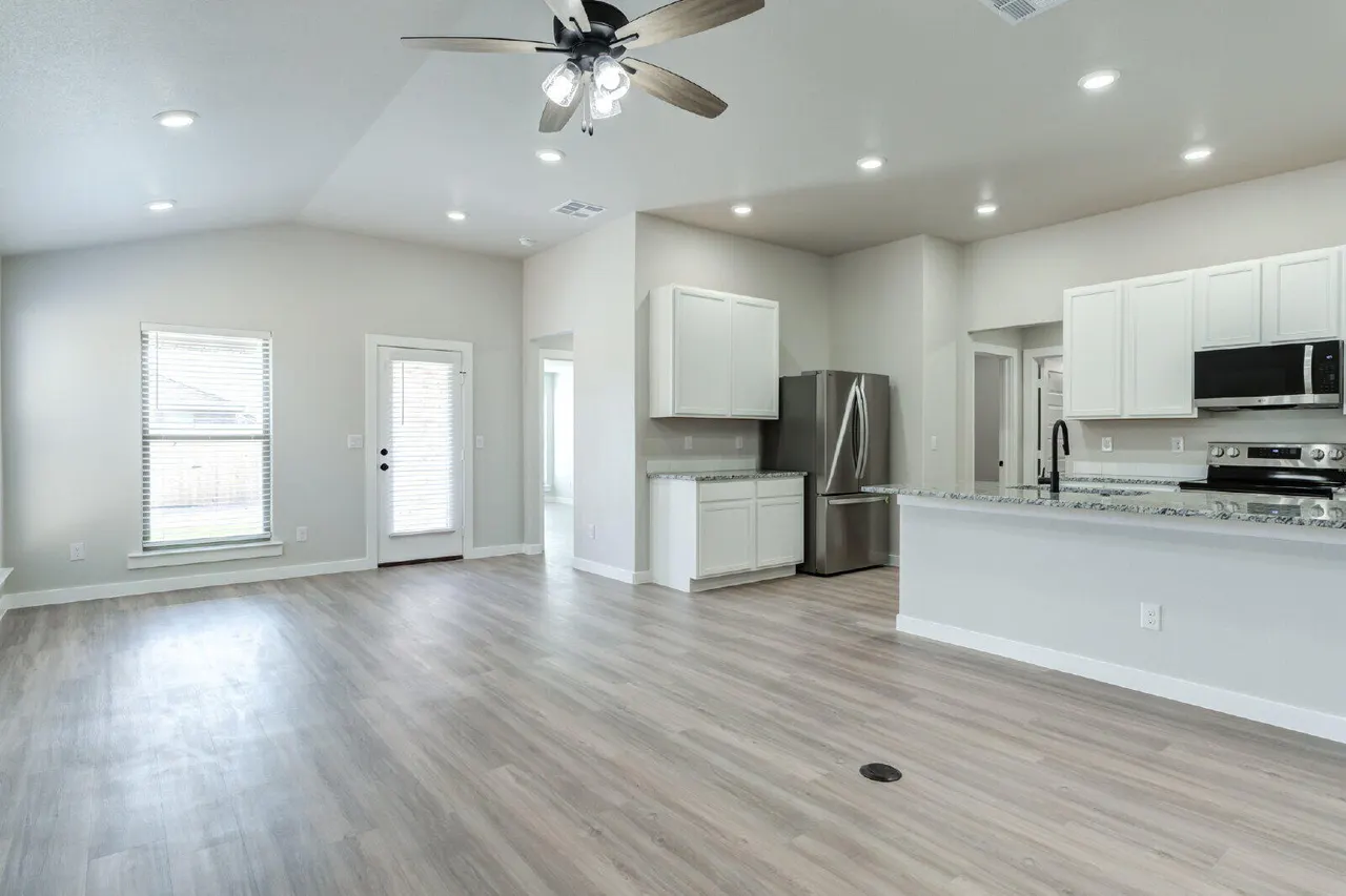 Photo 9 — 1611 132nd Street, Lubbock, TX 79423