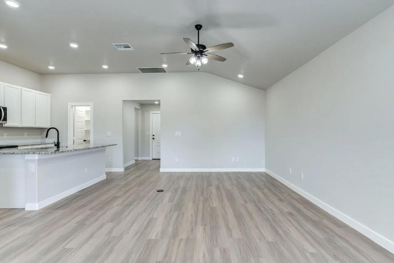 Photo 10 — 1611 132nd Street, Lubbock, TX 79423