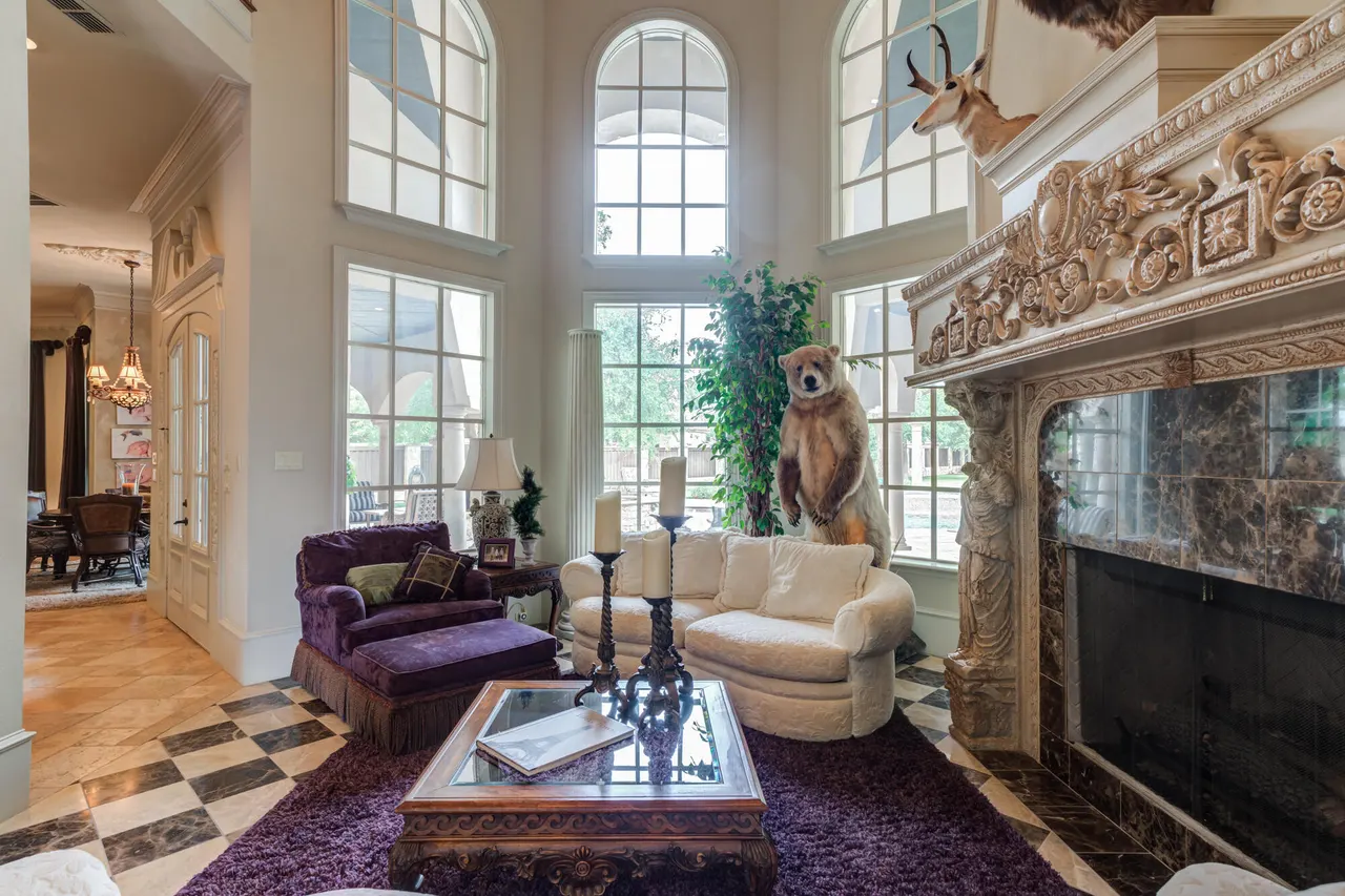 Photo 32 — 11002 Richmond Avenue, Lubbock, TX 79424