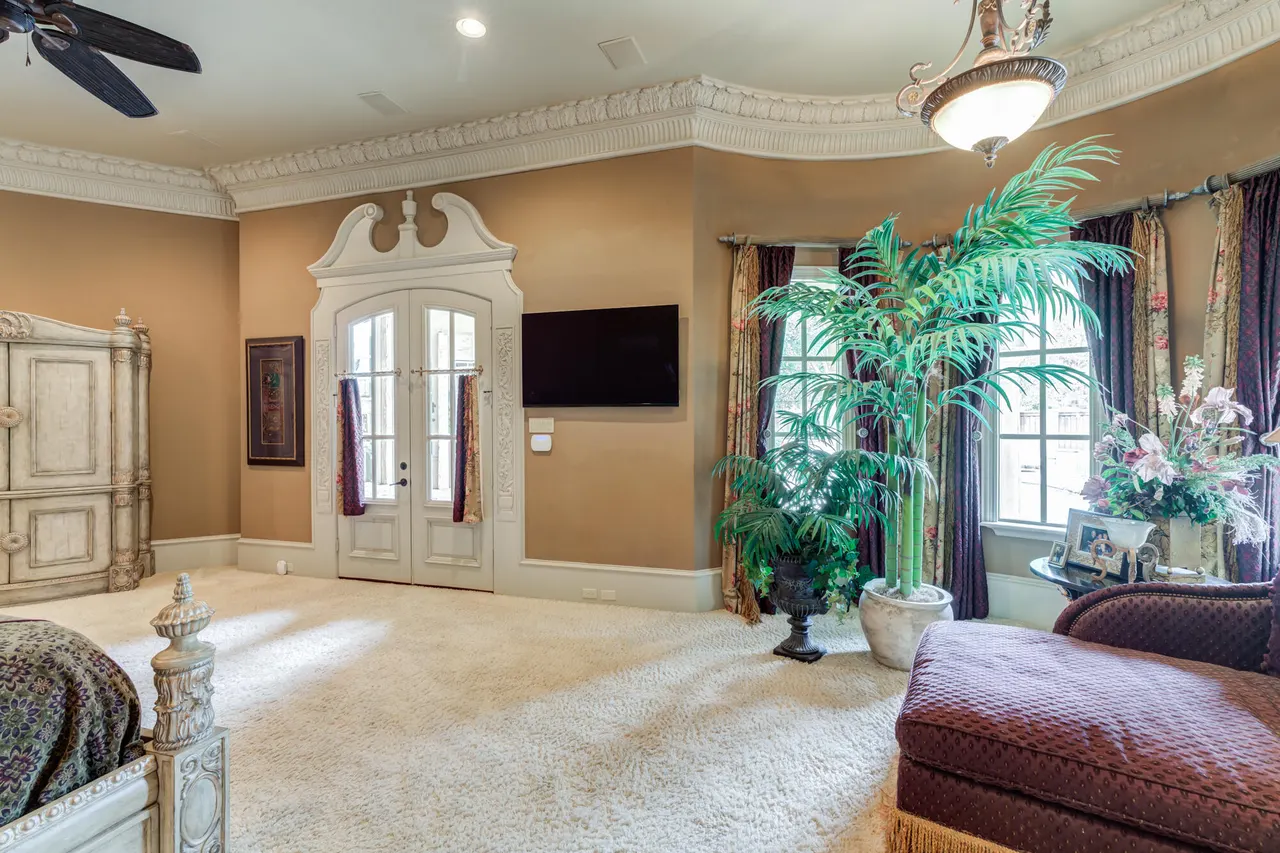 Photo 60 — 11002 Richmond Avenue, Lubbock, TX 79424