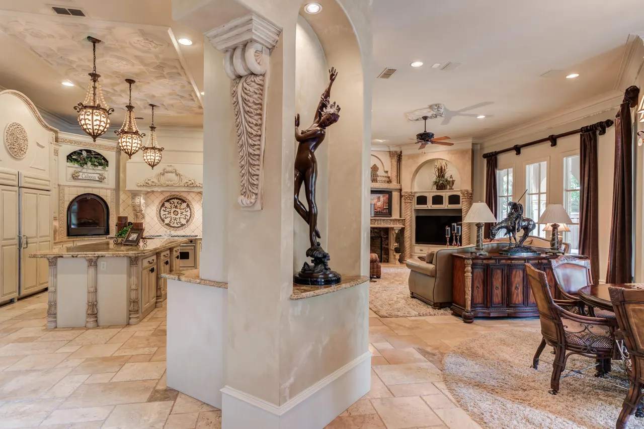 Photo 62 — 11002 Richmond Avenue, Lubbock, TX 79424