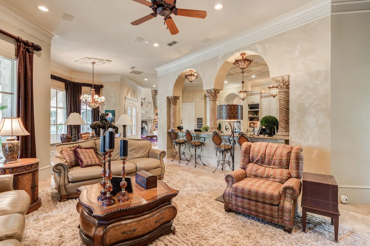 Photo 83 — 11002 Richmond Avenue, Lubbock, TX 79424