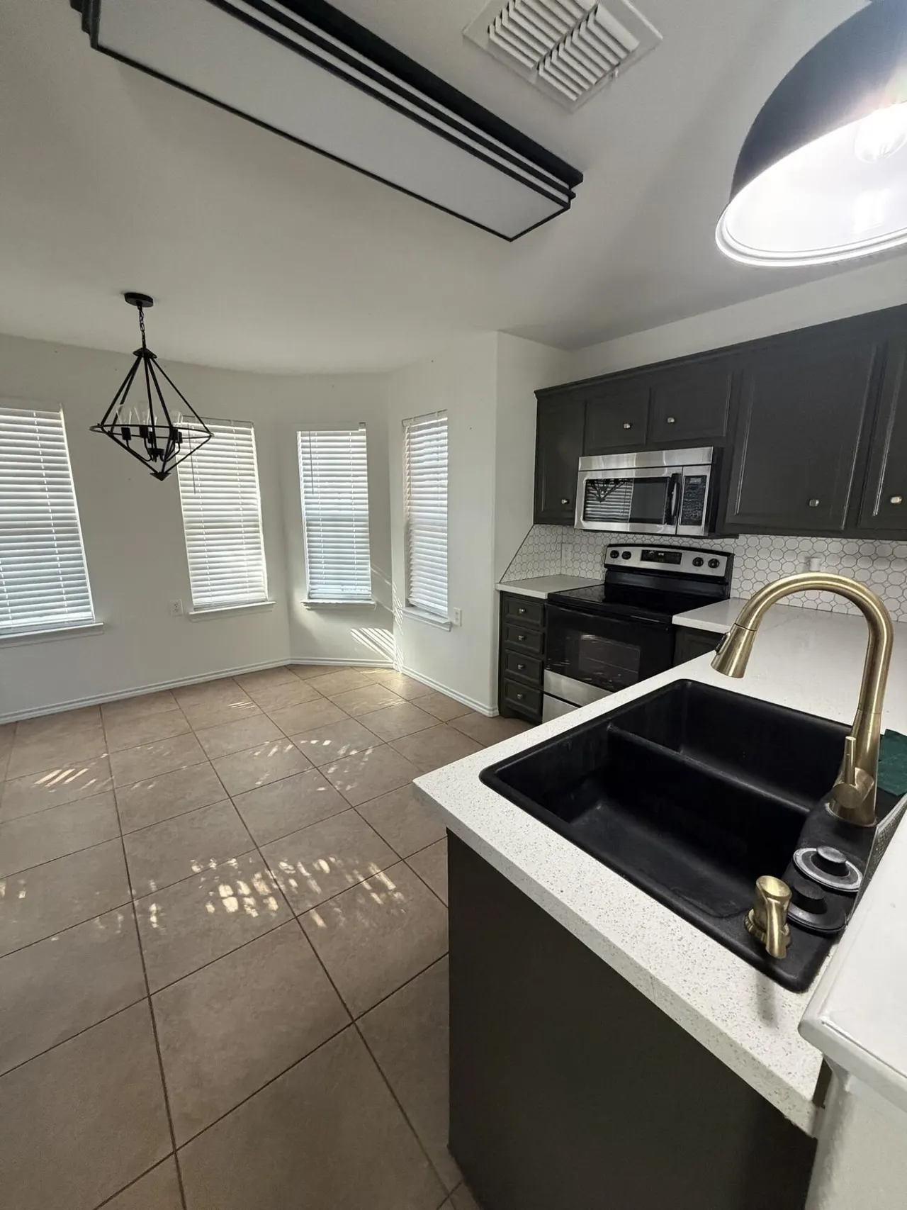 Photo 3 — 2316 101st Street, Lubbock, TX 79423