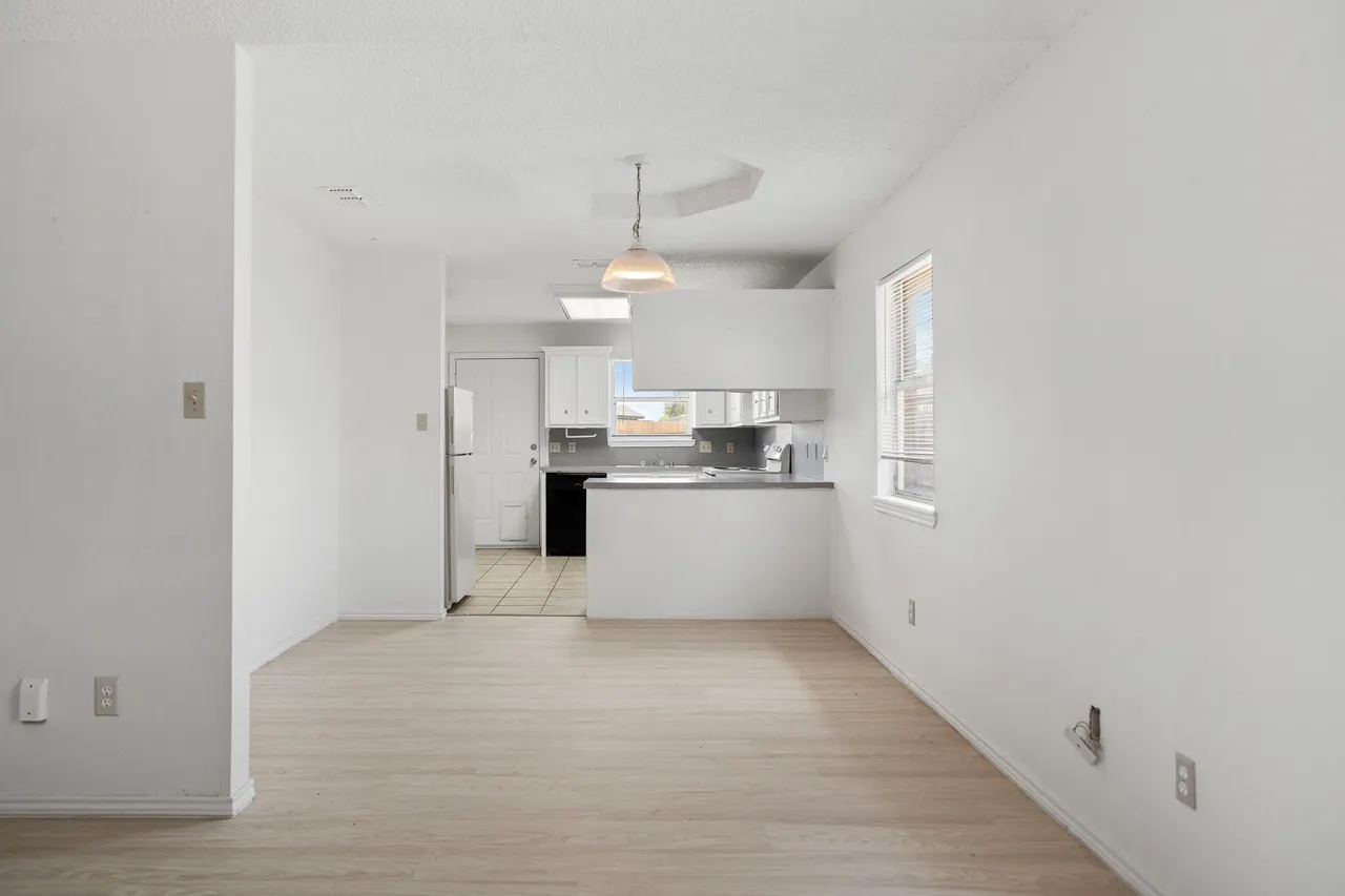 Photo 5 — 9607 Avenue X, Lubbock, TX 79423