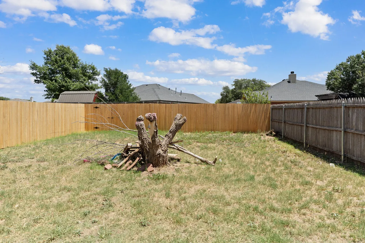 Photo 17 — 9607 Avenue X, Lubbock, TX 79423