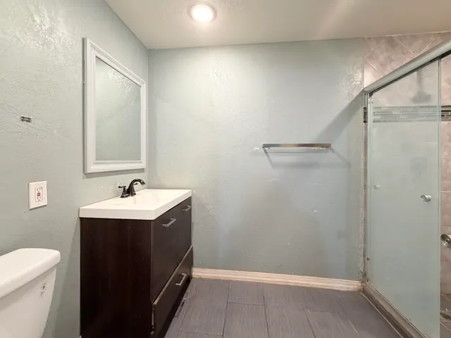Photo 8 — 2408 E 30th Street, Lubbock, TX 79404