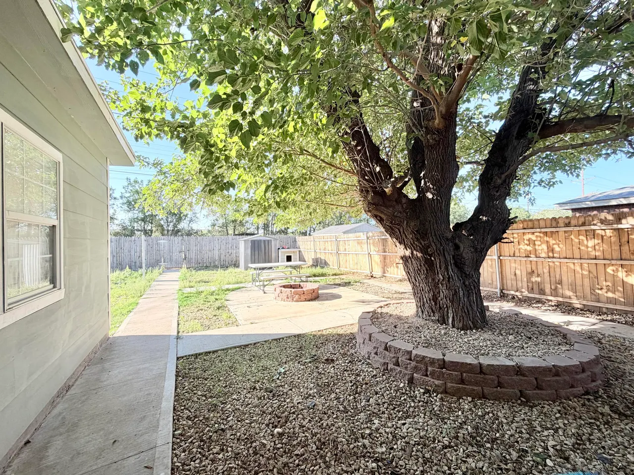 Photo 18 — 2408 E 30th Street, Lubbock, TX 79404