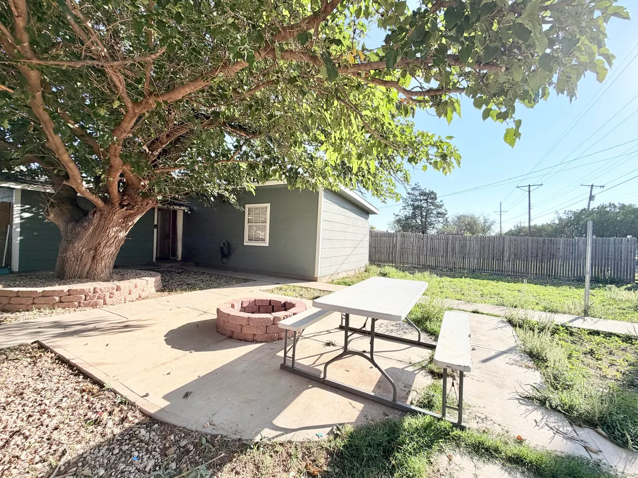 Photo 19 — 2408 E 30th Street, Lubbock, TX 79404