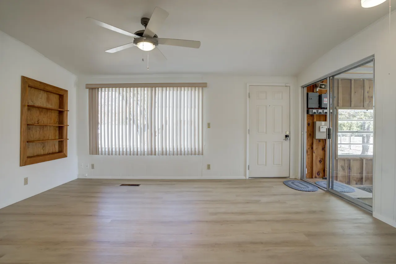 Photo 15 — 905 10th Street, Ralls, TX 79357
