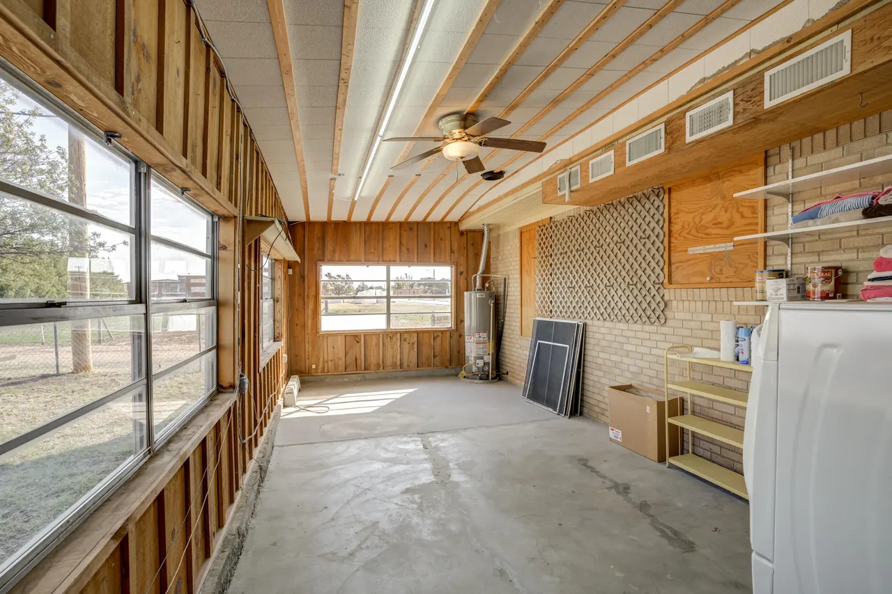 Photo 18 — 905 10th Street, Ralls, TX 79357
