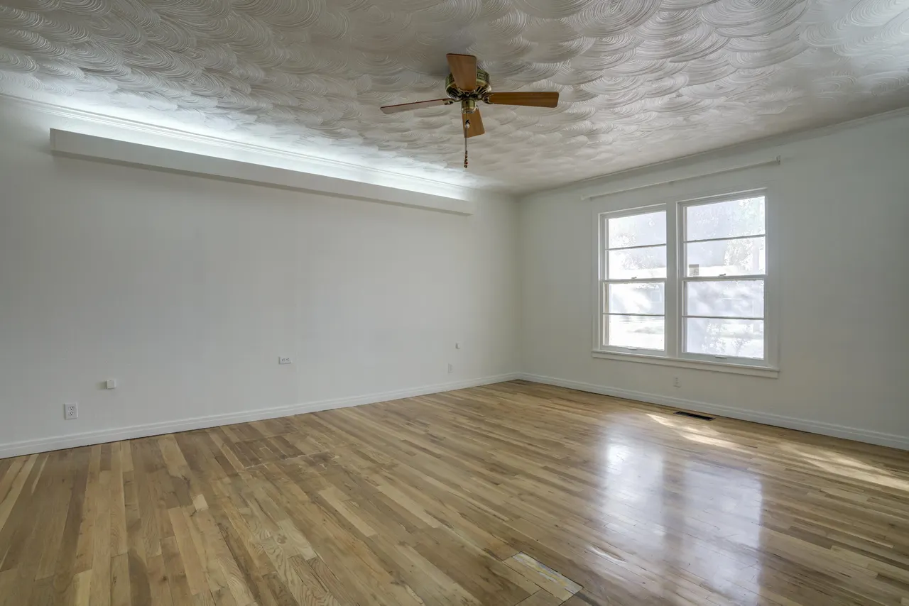 Photo 19 — 905 10th Street, Ralls, TX 79357