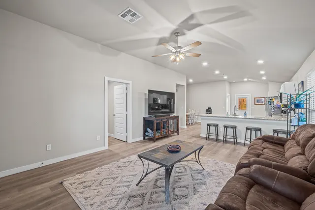 Photo 3 — 1709 141st Street, Lubbock, TX 79423