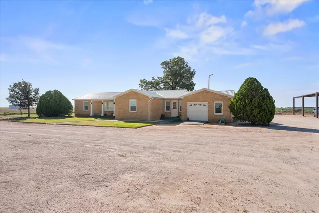 Photo 3 — 2000 FM 597, Morton, TX 79346