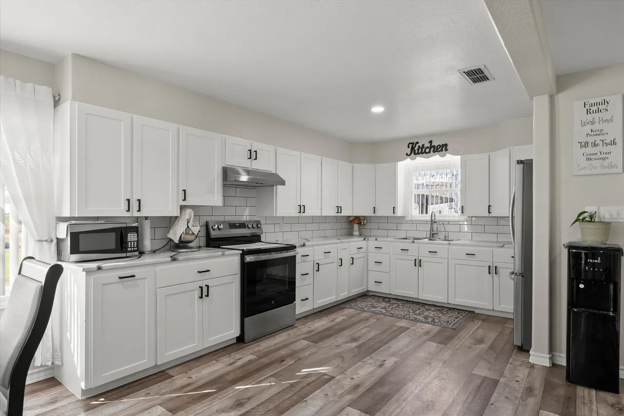 Photo 7 — 2000 FM 597, Morton, TX 79346