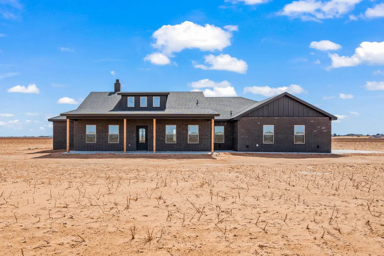 Front exterior — 5601 County Road 6100, Lubbock, TX 79415
