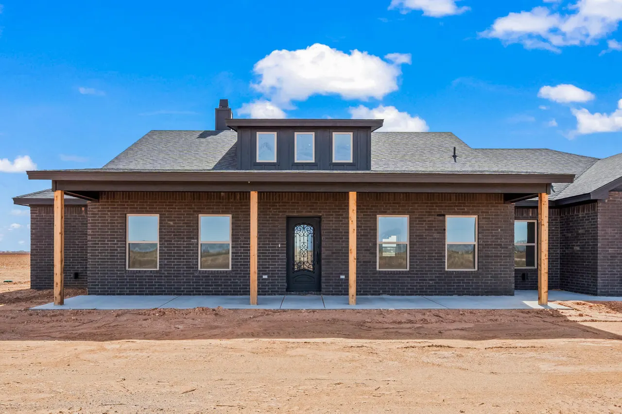 Photo 2 — 5601 County Road 6100, Lubbock, TX 79415