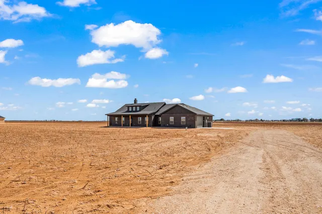 Photo 3 — 5601 County Road 6100, Lubbock, TX 79415