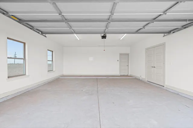Photo 4 — 5421 County Road 6100, Lubbock, TX 79415