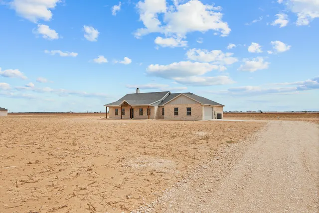 Photo 5 — 5421 County Road 6100, Lubbock, TX 79415