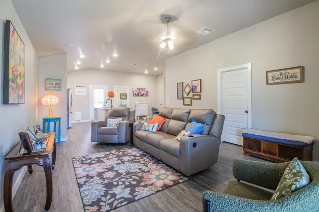 Photo 7 — 3207 Cottonwood Avenue, Wolfforth, TX 79382