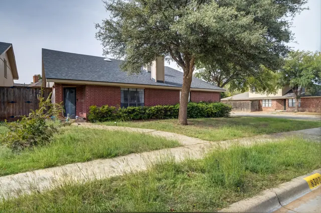 Photo 5 — 8302 Raleigh Avenue, Lubbock, TX 79424