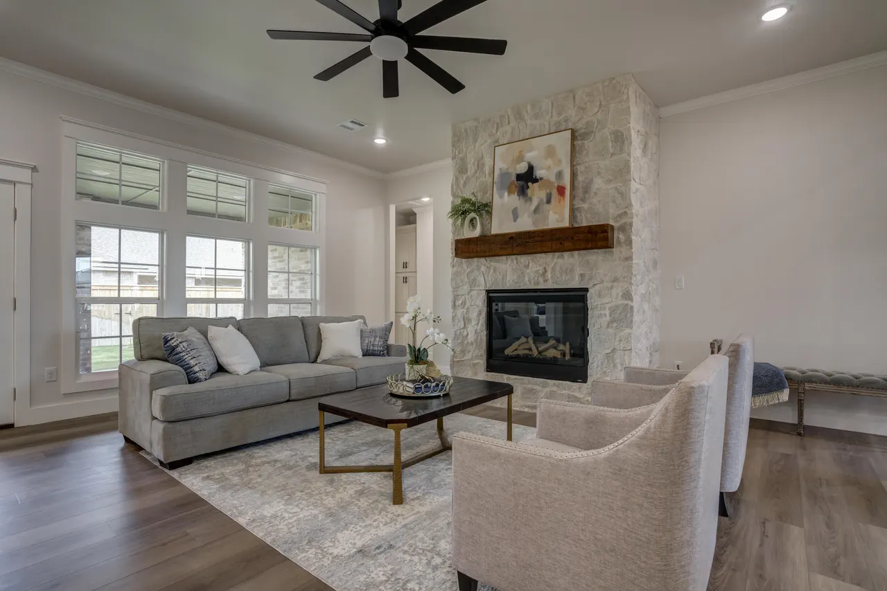 Photo 6 — 1112 N 6th Street, Wolfforth, TX 79382