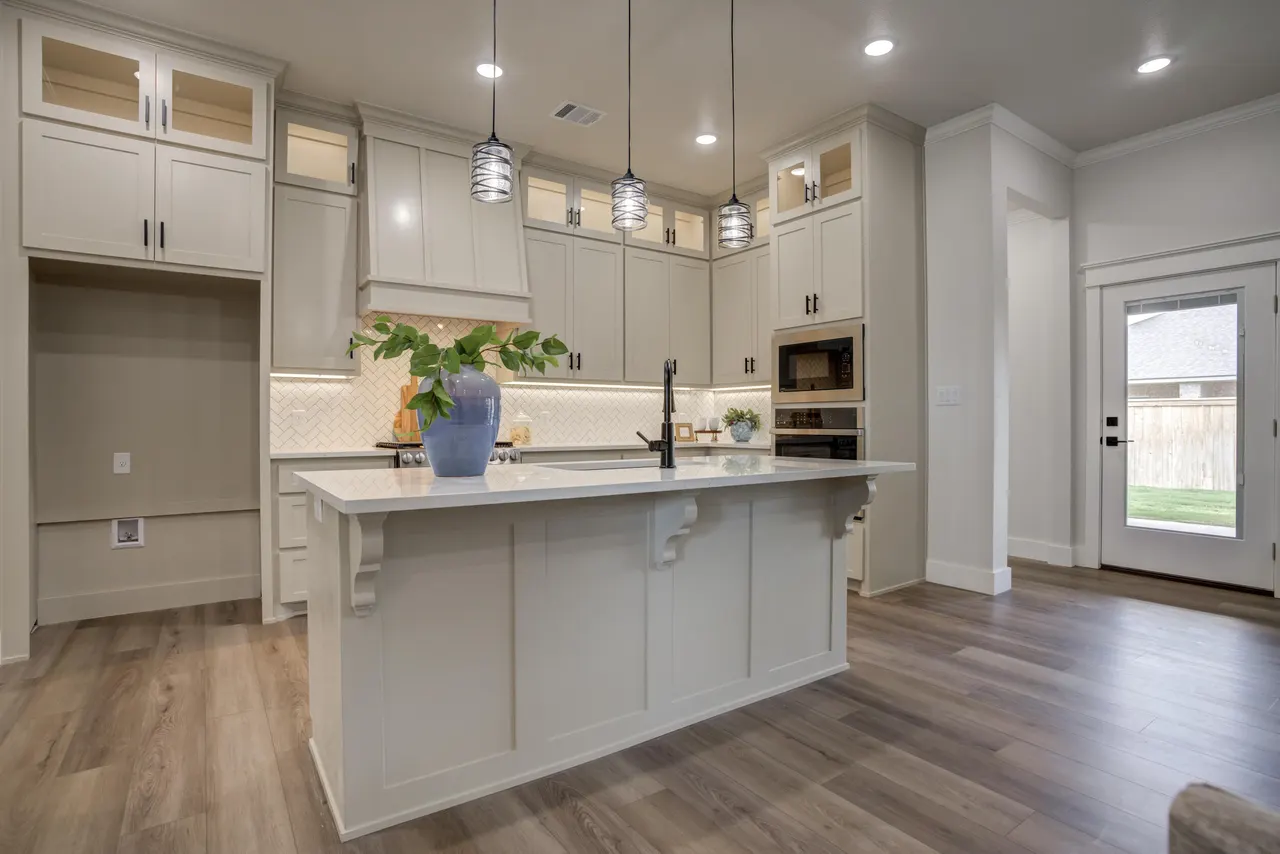 Photo 8 — 1112 N 6th Street, Wolfforth, TX 79382