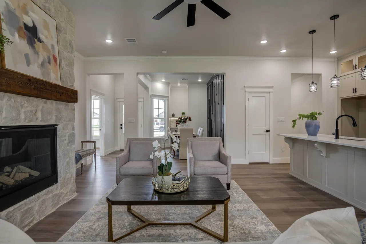 Photo 10 — 1112 N 6th Street, Wolfforth, TX 79382