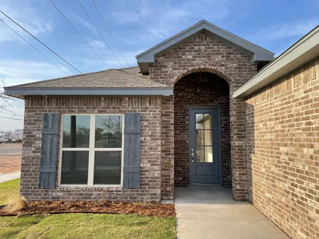 Photo 2 — 7822 89th Street, Lubbock, TX 79424