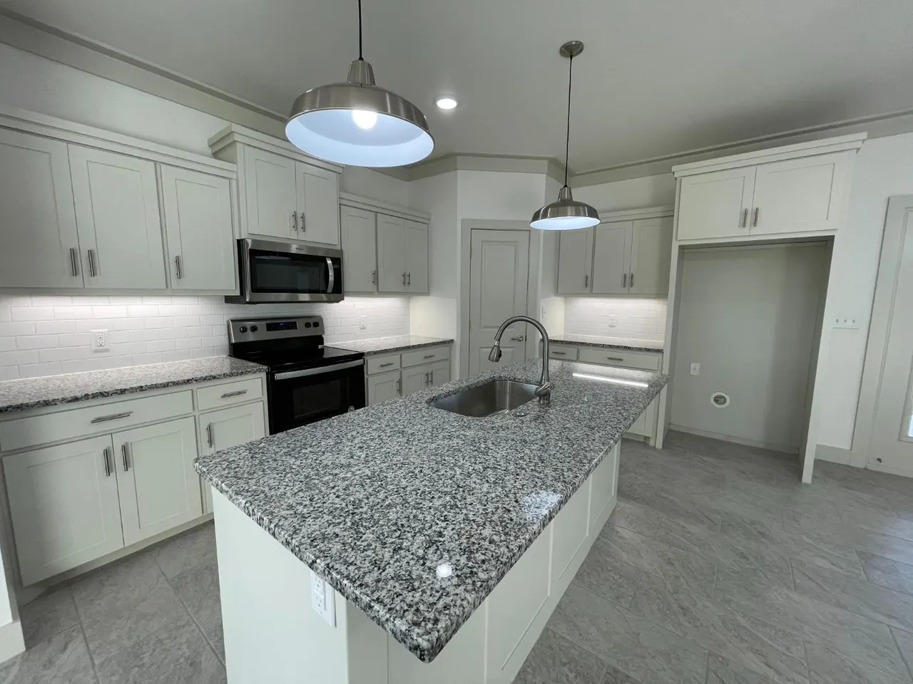 Photo 5 — 7822 89th Street, Lubbock, TX 79424