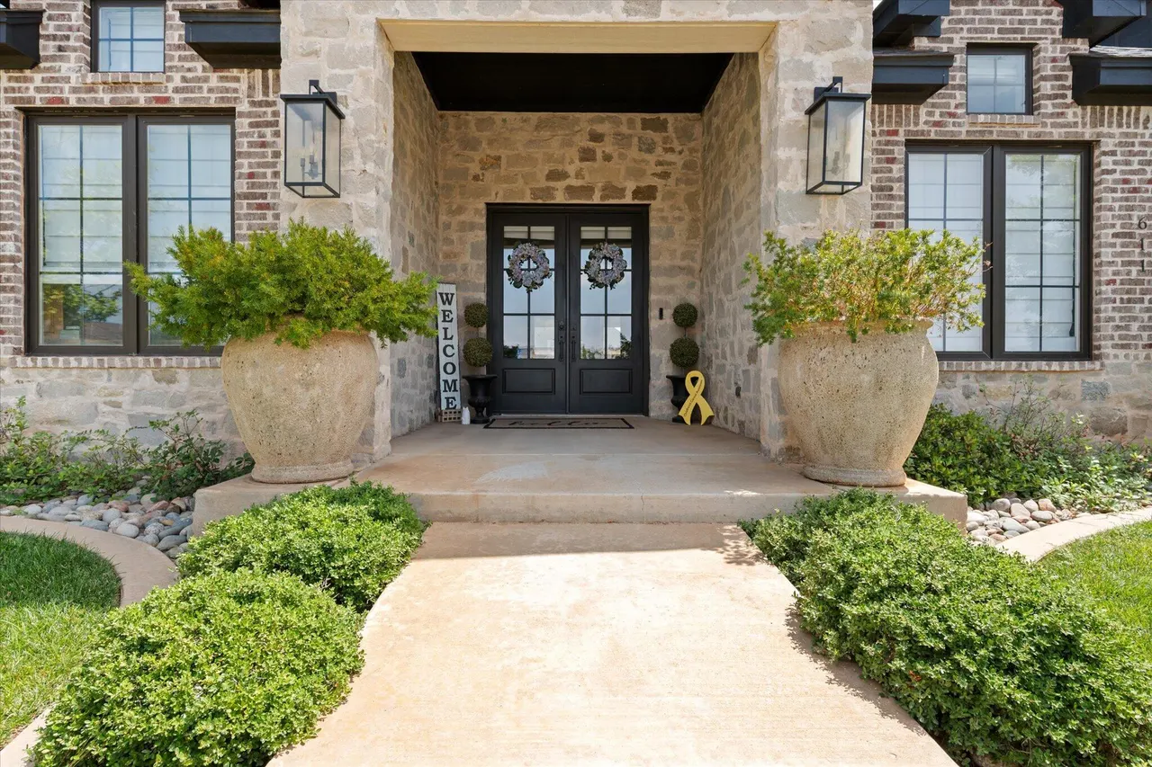 Photo 9 — 611 N 12th Street, Wolfforth, TX 79382