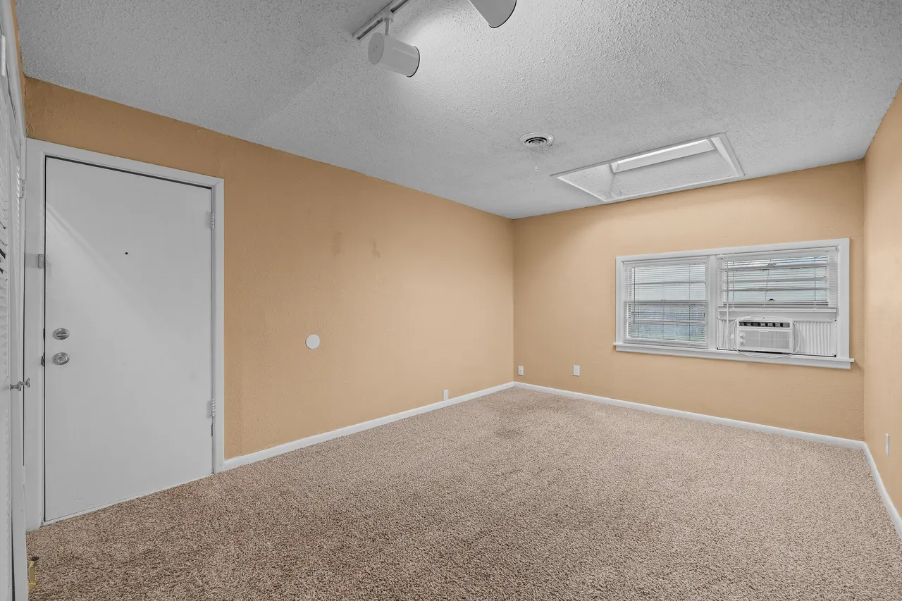 Photo 14 — 3715 36th Street, Lubbock, TX 79413