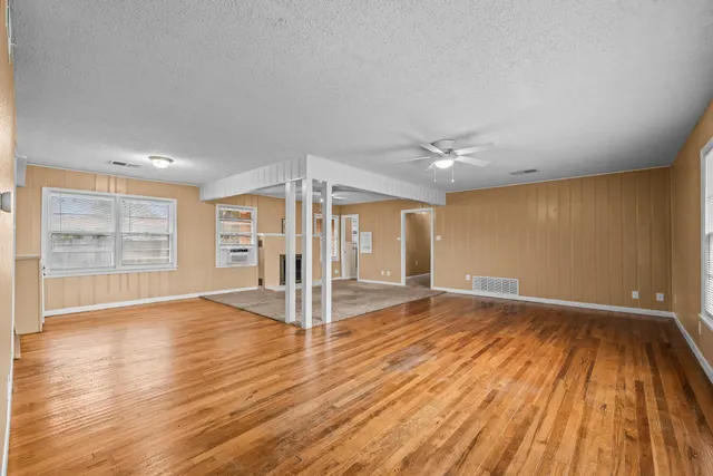 Photo 6 — 3715 36th Street, Lubbock, TX 79413
