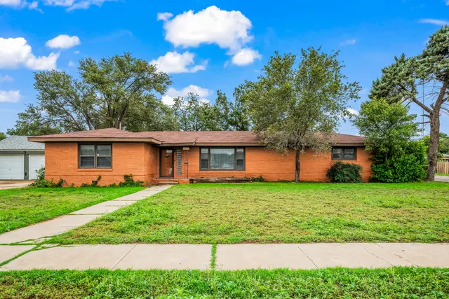 Photo 2 — 3715 36th Street, Lubbock, TX 79413