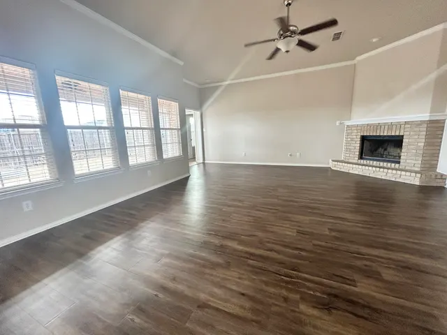 Photo 4 — 10601 Clinton Avenue, Lubbock, TX 79424