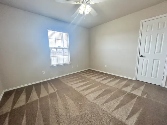 Photo 7 — 10601 Clinton Avenue, Lubbock, TX 79424