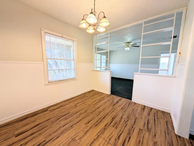 Photo 7 — 2823 33rd Street, Lubbock, TX 79410