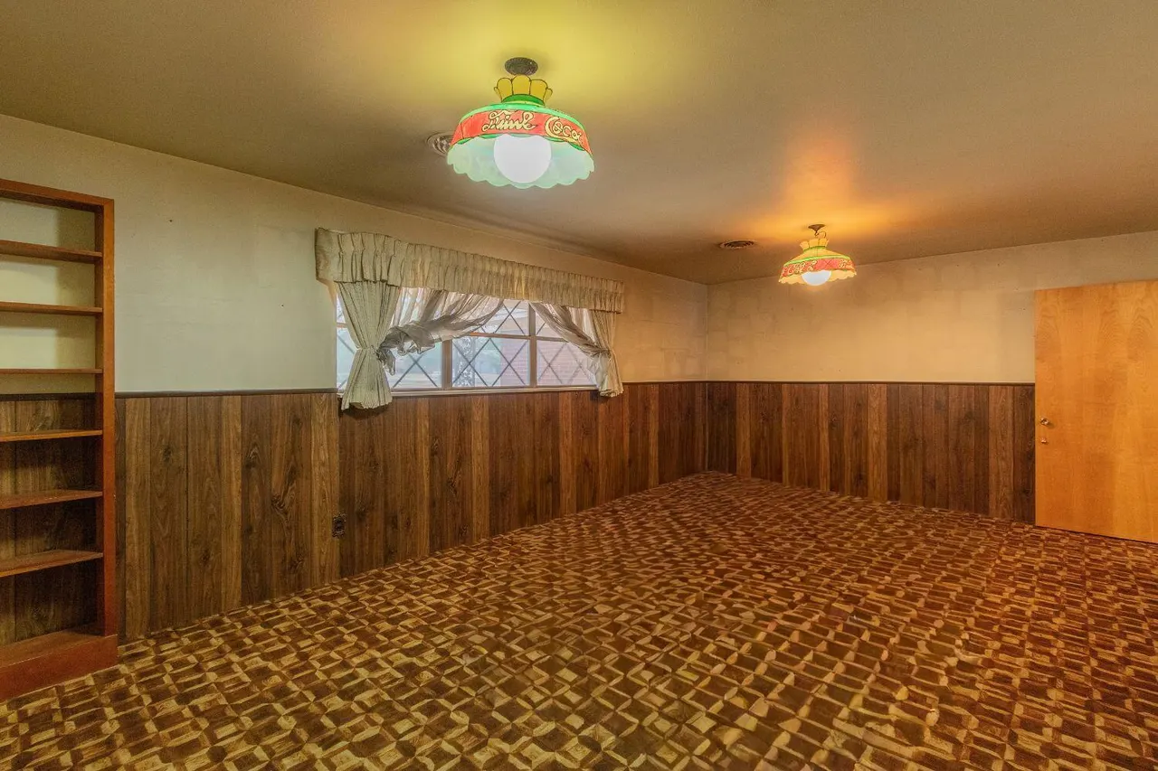 Photo 6 — 2120 65th Place, Lubbock, TX 79412
